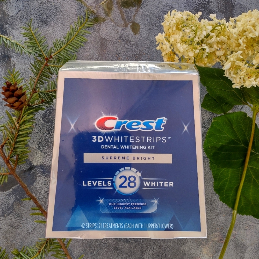 Crest 3D WHITE STRIPS SUPREME BRIGHT 28 LEVELS WHITER